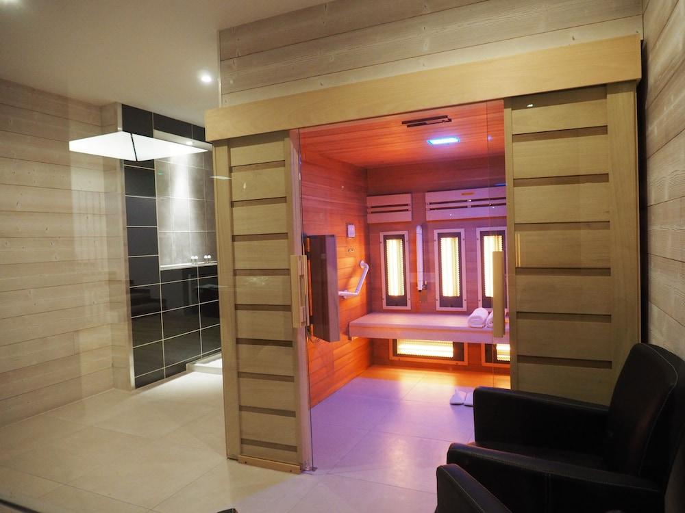 Domaine Du Revermont - Logis Hotel Passenans Esterno foto