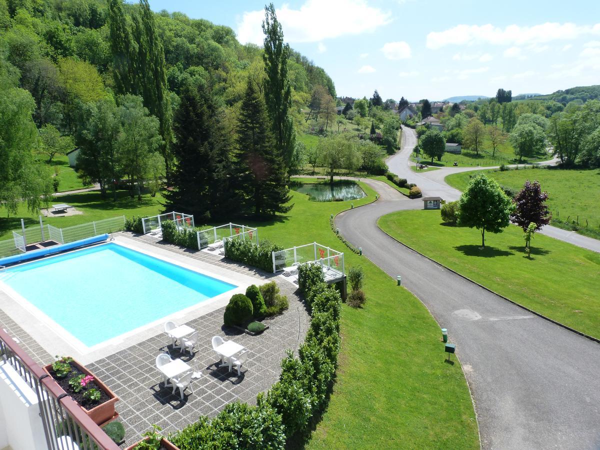 Domaine Du Revermont - Logis Hotel Passenans Esterno foto